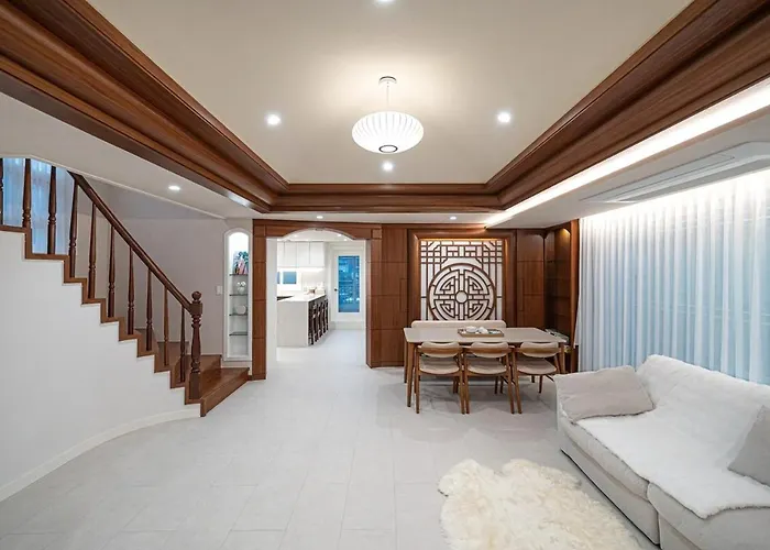 Apartment Skynest, Seoul, Luxury Rooftop Oasis, 3br, 3ba, Max 8 Guests, Free Pkg, Jamsil, Lotte World Tower View, 3 Is Available Only For Groups Of 7 Guests Seoul