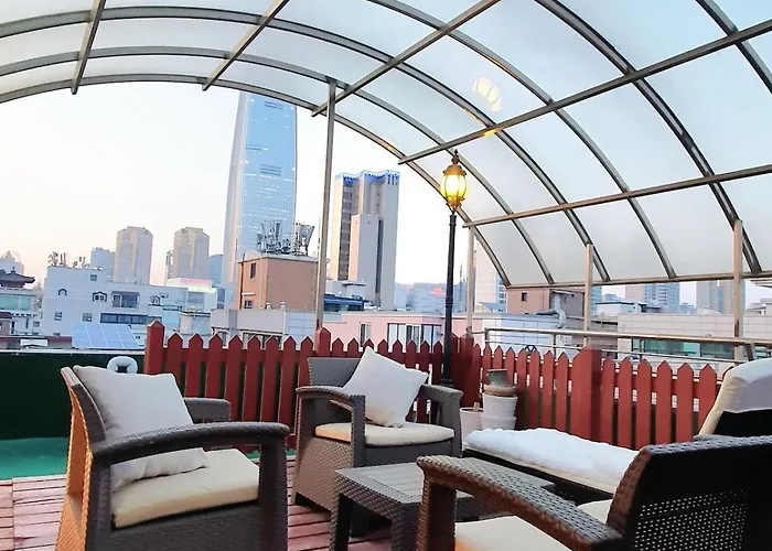 Apartment Skynest, Seoul, Luxury Rooftop Oasis, 3br, 3ba, Max 8 Guests, Free Pkg, Jamsil, Lotte World Tower View, 3 Is Available Only For Groups Of 7 Guests *