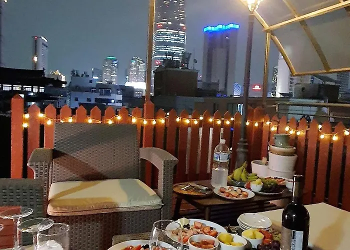 Skynest, Seoul, Luxury Rooftop Oasis, 3br, 3ba, Max 8 Guests, Free Pkg, Jamsil, Lotte World Tower View, 3 Is Available Only For Groups Of 7 Guests