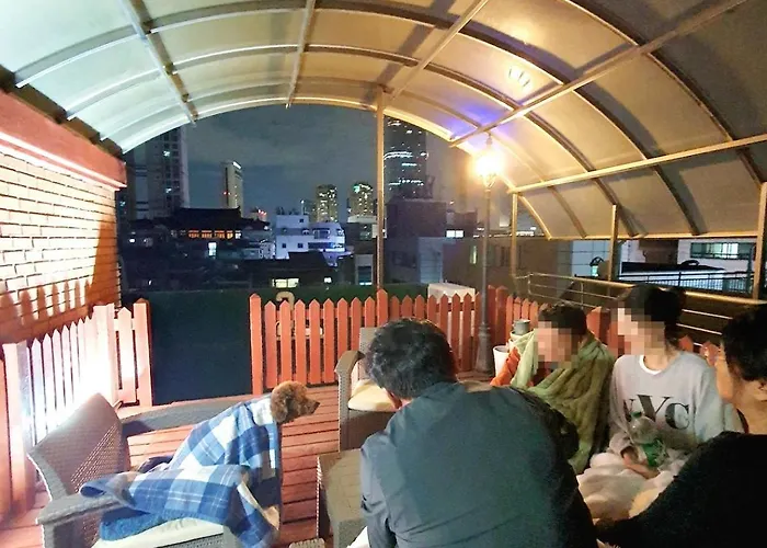Skynest, Seoul, Luxury Rooftop Oasis, 3br, 3ba, Max 8 Guests, Free Pkg, Jamsil, Lotte World Tower View, 3 Is Available Only For Groups Of 7 Guests