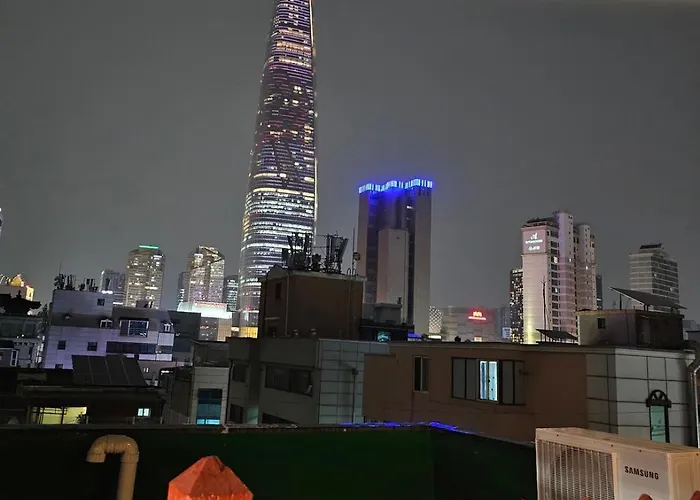 Skynest, Seoul, Luxury Rooftop Oasis, 3br, 3ba, Max 8 Guests, Free Pkg, Jamsil, Lotte World Tower View, 3 Is Available Only For Groups Of 7 Guests *
