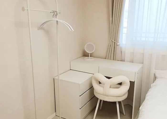 Skynest, Seoul, Luxury Rooftop Oasis, 3br, 3ba, Max 8 Guests, Free Pkg, Jamsil, Lotte World Tower View, 3 Is Available Only For Groups Of 7 Guests Apartment