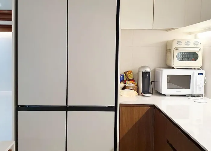 Apartment Skynest, Seoul, Luxury Rooftop Oasis, 3br, 3ba, Max 8 Guests, Free Pkg, Jamsil, Lotte World Tower View, 3 Is Available Only For Groups Of 7 Guests *