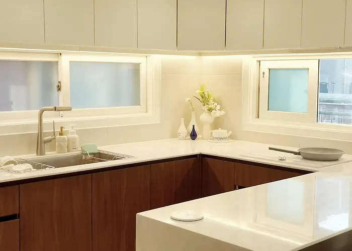 Skynest, Seoul, Luxury Rooftop Oasis, 3br, 3ba, Max 8 Guests, Free Pkg, Jamsil, Lotte World Tower View, 3 Is Available Only For Groups Of 7 Guests Apartment Seoul
