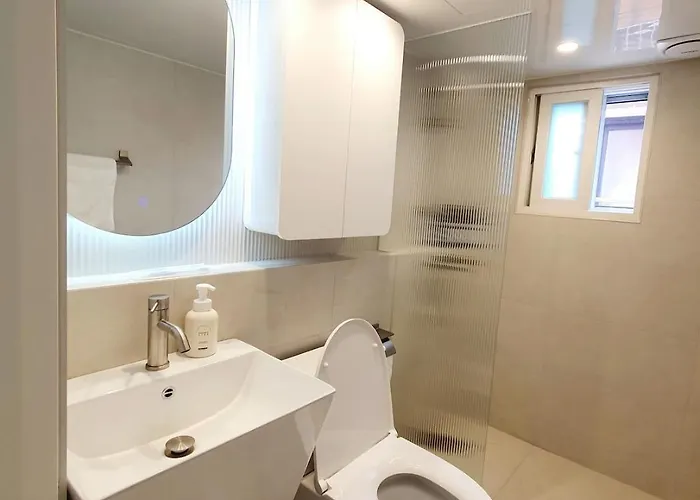 Skynest, Seoul, Luxury Rooftop Oasis, 3br, 3ba, Max 8 Guests, Free Pkg, Jamsil, Lotte World Tower View, 3 Is Available Only For Groups Of 7 Guests Seoul
